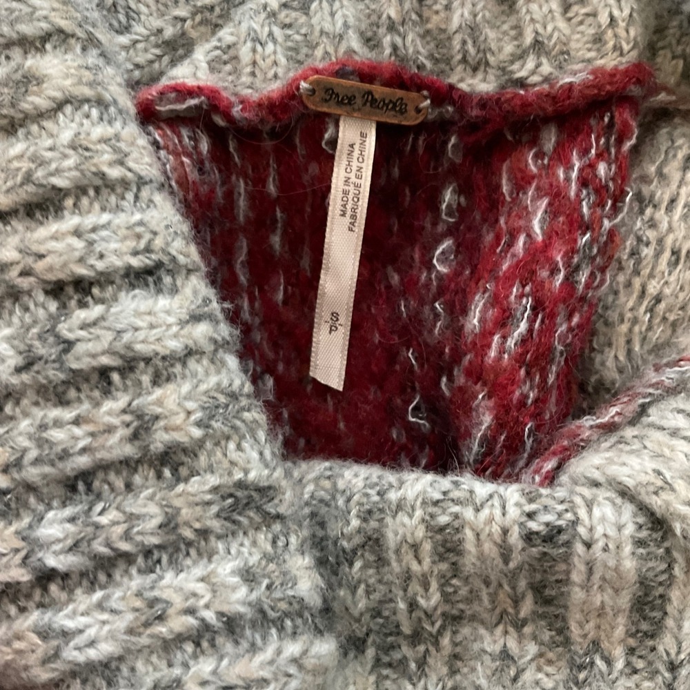 Free People Willow Poncho Sweater Pullover Cowl Neck Red Combo Sz S‎ - Picture 5 of 8